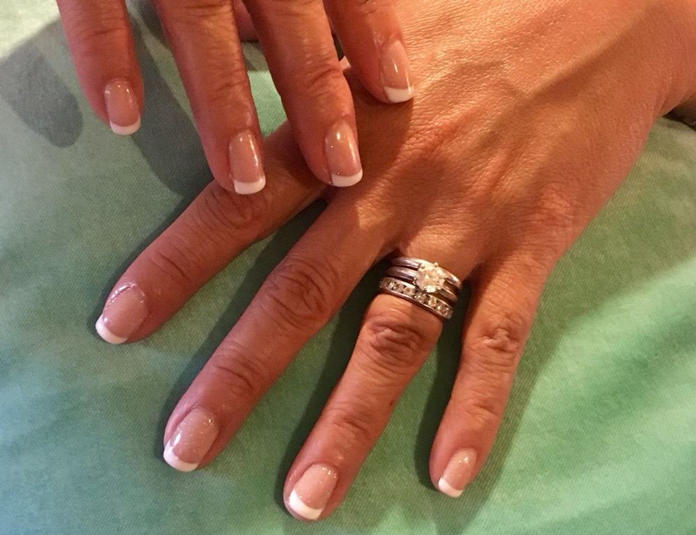 french-manicure